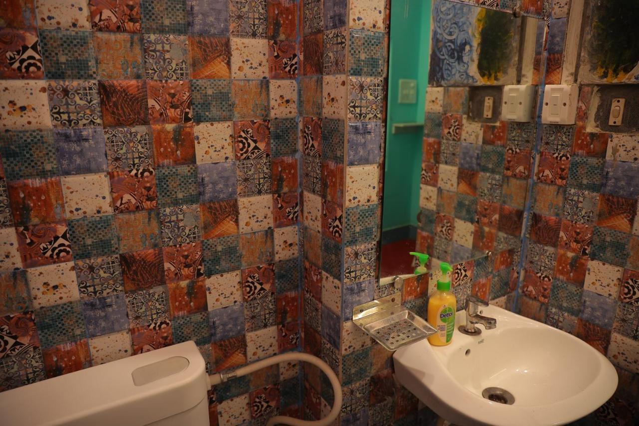 Good Vibes Hostel فاراناسي المظهر الخارجي الصورة