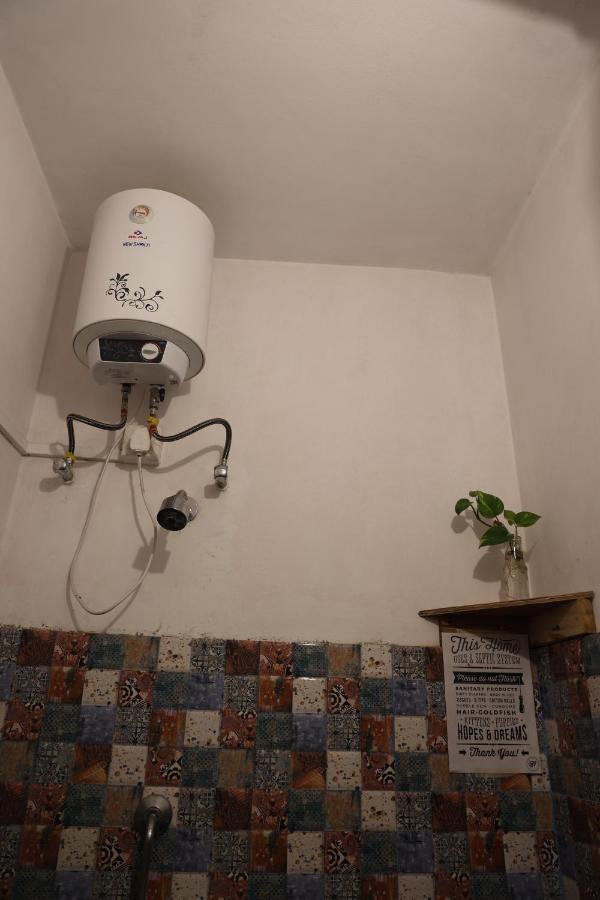 Good Vibes Hostel فاراناسي المظهر الخارجي الصورة
