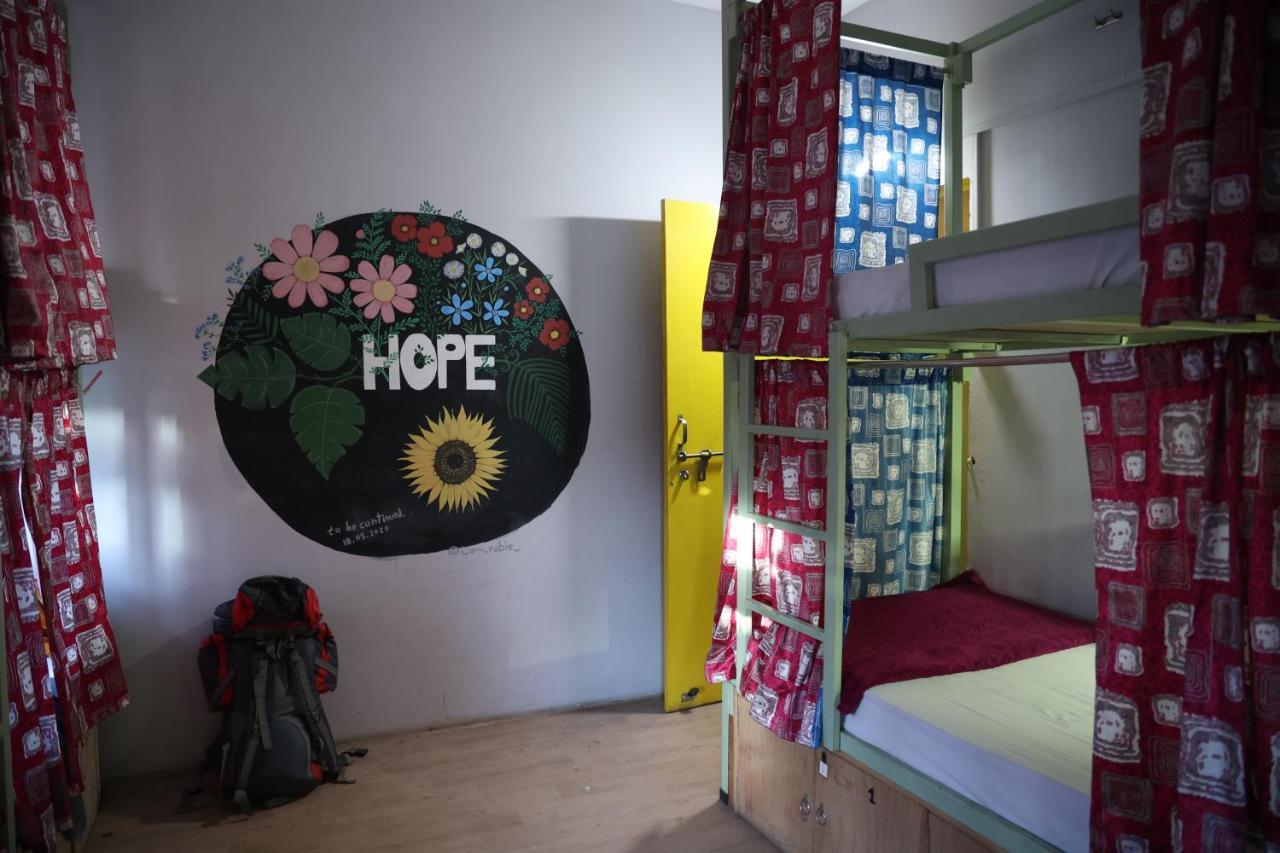Good Vibes Hostel فاراناسي المظهر الخارجي الصورة