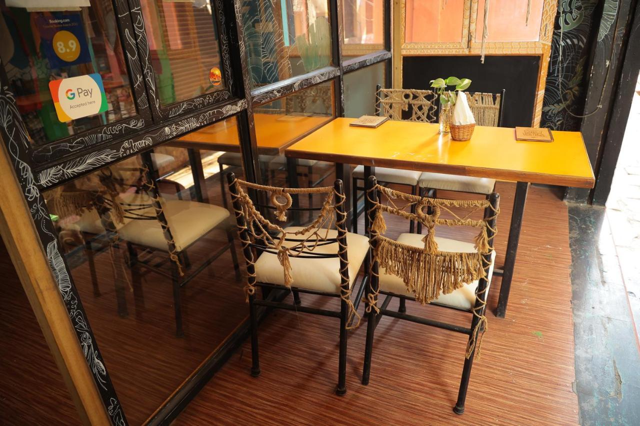 Good Vibes Hostel فاراناسي المظهر الخارجي الصورة
