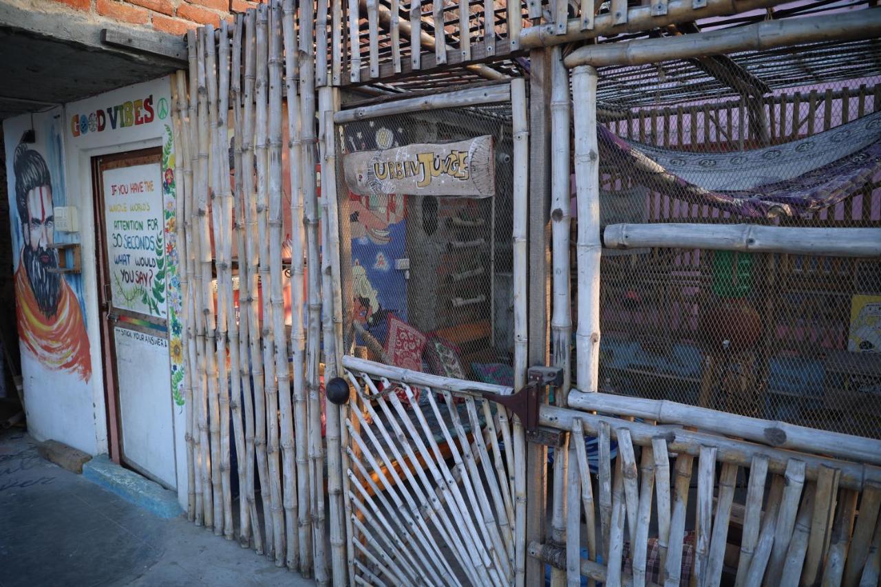 Good Vibes Hostel فاراناسي المظهر الخارجي الصورة