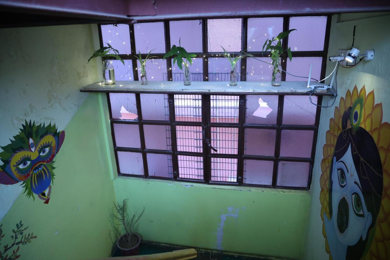 Good Vibes Hostel فاراناسي المظهر الخارجي الصورة