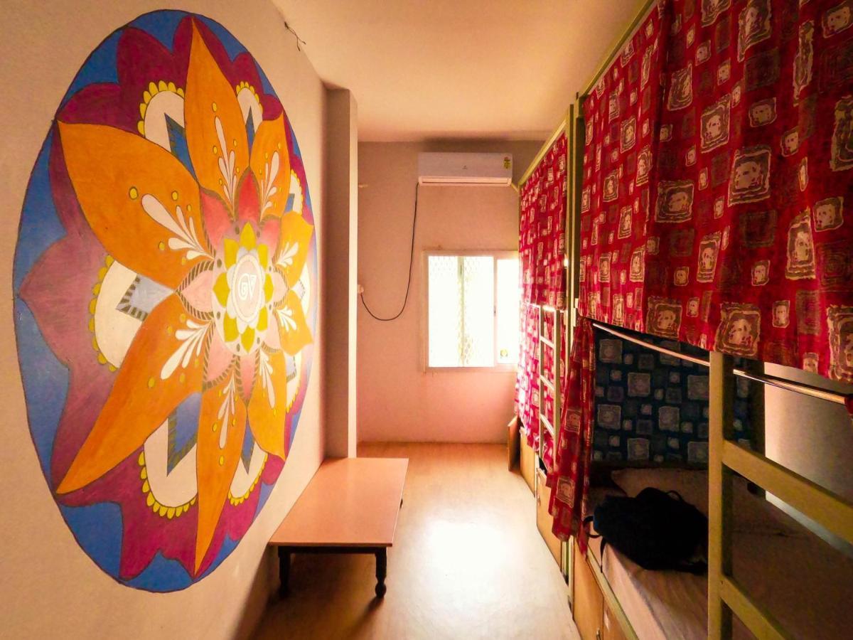 Good Vibes Hostel فاراناسي المظهر الخارجي الصورة