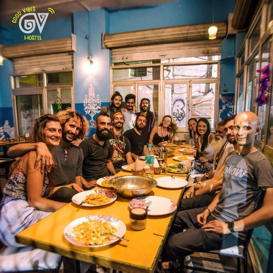 Good Vibes Hostel فاراناسي المظهر الخارجي الصورة